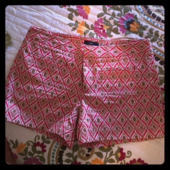 Coral GAP Patterned Shorts
