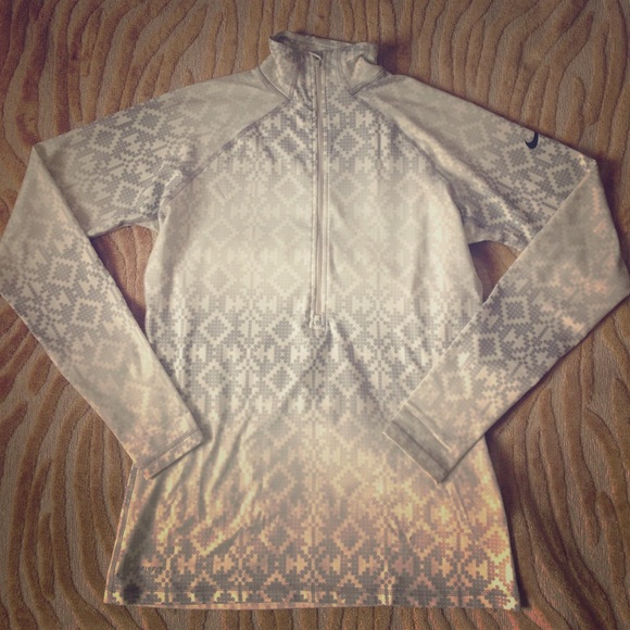Nike Pro Running pullover