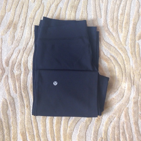 Lulu lemon yoga pants