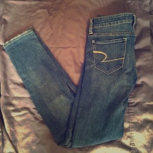 💥CLOSET CLEAR OUT💥 Light  skinny stretch jeans