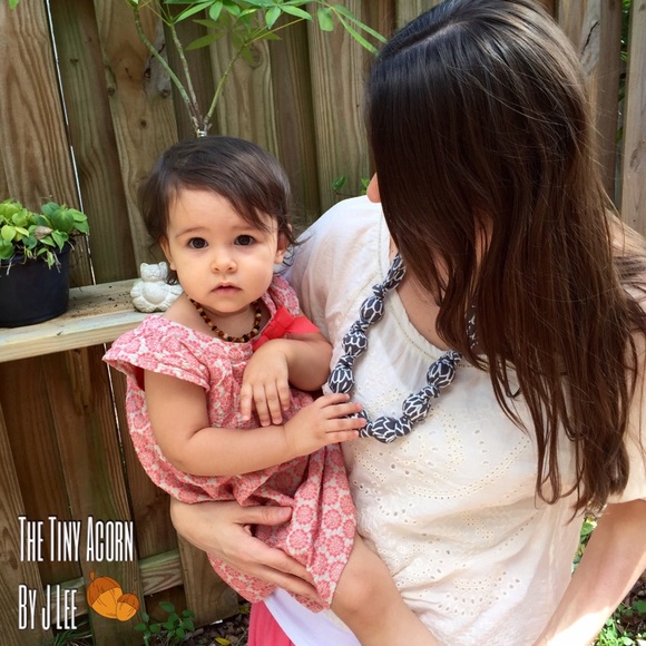 🎉HP 7/31🎉Nursing Necklace Organic Cotton - Picture 4 of 4