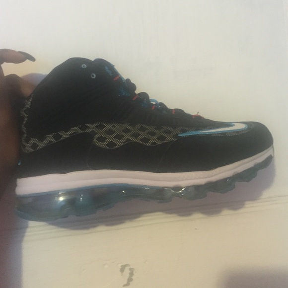 FLASH SALE Nike Tennis Shoes