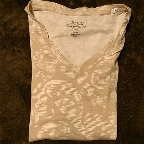 󾠯Sonoma small vneck