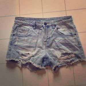 Like new BDG light wash shorts