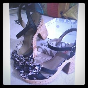 Open toe sandals