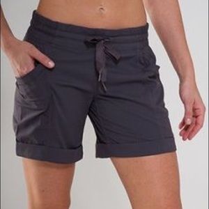 lululemon - Do It All Short Black - 8