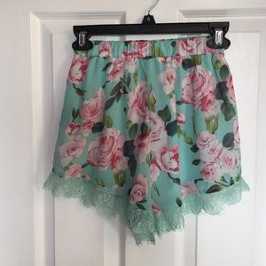 High waisted flower shorts from Tobi