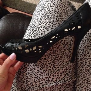 Black peep toe heels