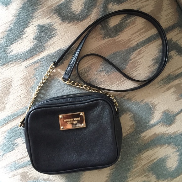 Michael Kors Jet Set Cross Body $128