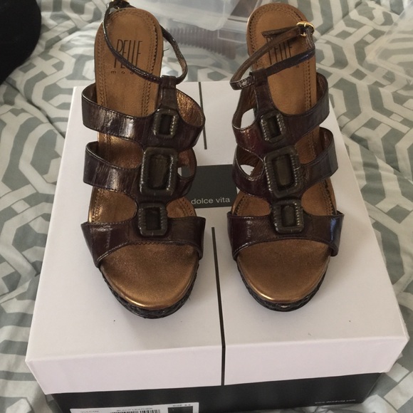 Strappy sandals