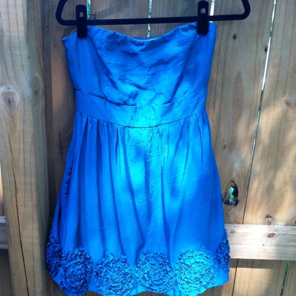 Blue strapless dress with flower detailing