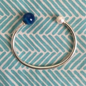 Sterling silver bangle/ river pearl + lapis lazuli