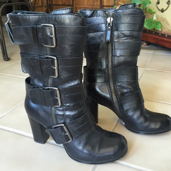 Market 22 buckle and zipper boots