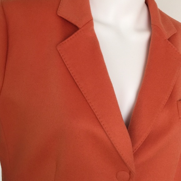 Jacket - Picture 2 of 4