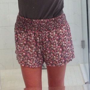 American eagle floral shorts