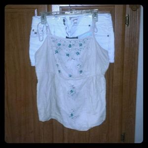 Beautifully detailed baby doll summer top.