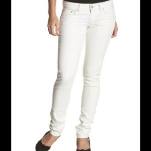 White Levi's too superlow 524 size 7