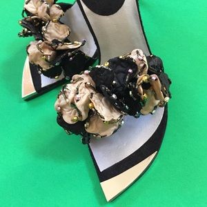 Beautiful sequin floral detail shoes.