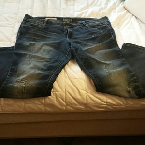 Like new no visible wear decree jeans