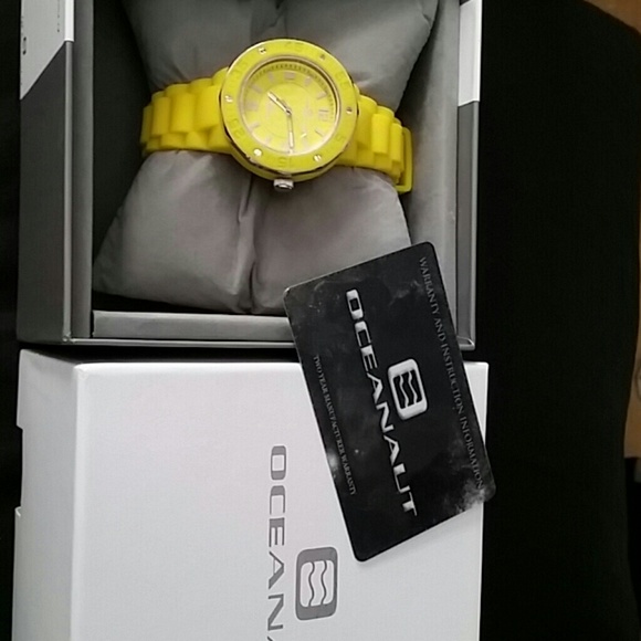 Yellow jelly strap watch