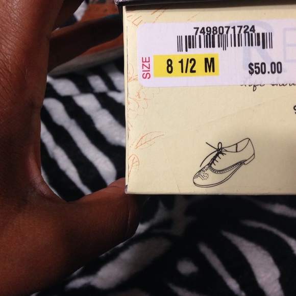 Cognac and leopard Chaplin flats - Picture 3 of 3