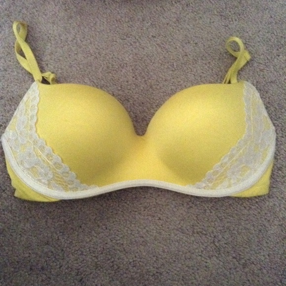 Victoria's Secret balconet 32d bra