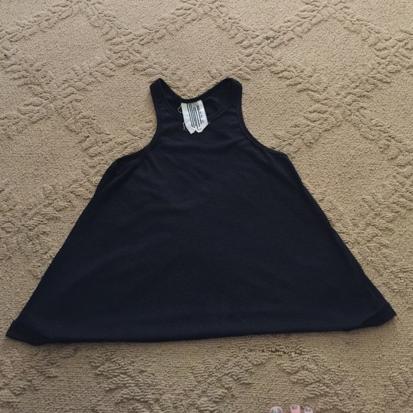 ✨sold✨Free people tank