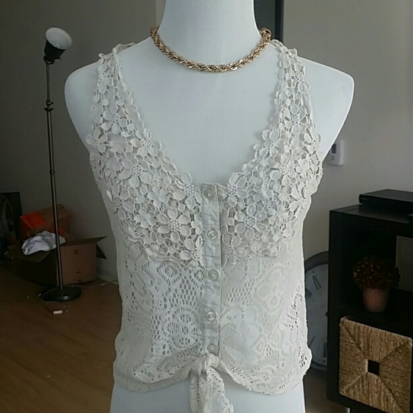 Urban Outfitters Tops - Floral lace top