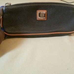 Cosmetic bag
