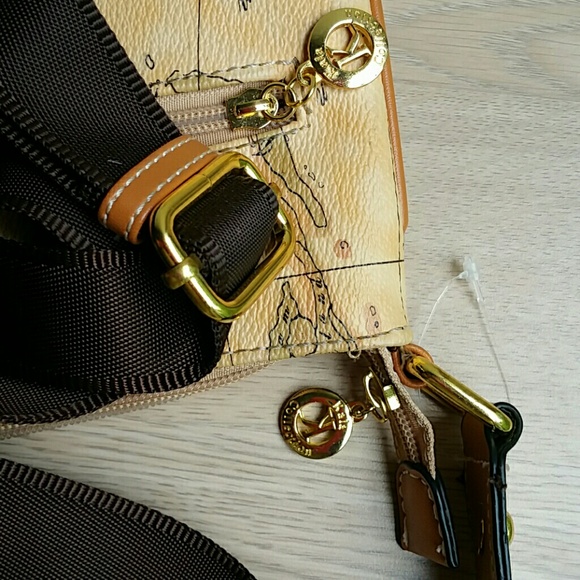 Cute crossbody - Picture 2 of 4