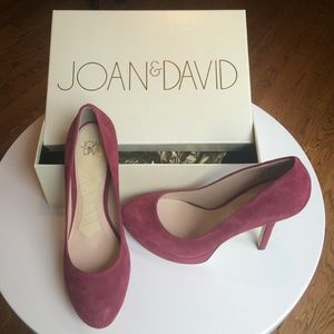 Joan & David Daquella Berry Suede Platform Pump 8M