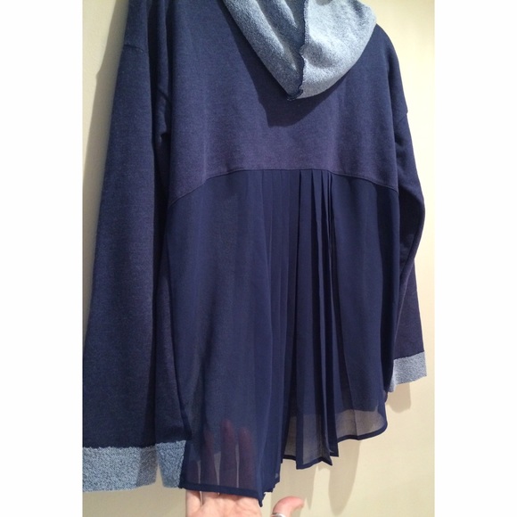 🎉HP Navy sweatshirt - Picture 3 of 4