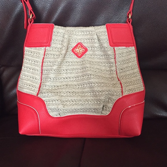 Simply Vera Vera Wang purse brand new.