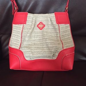 Simply Vera Vera Wang purse brand new.