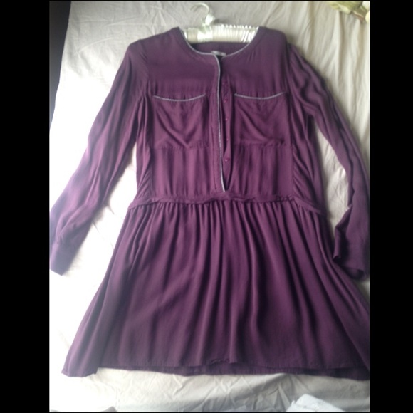 Levi's simple plum dress!