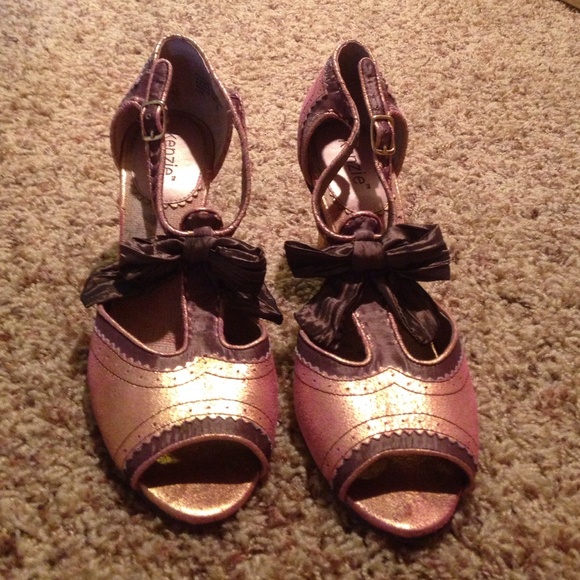 Make offer! Kenzie Gold, Metallic Pink,Brown Heels