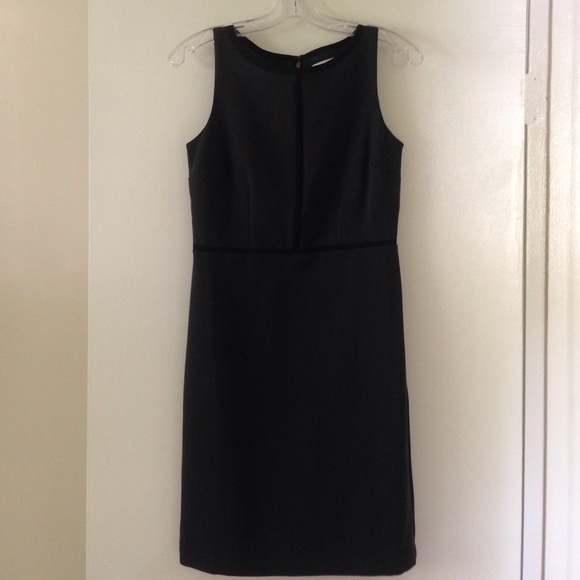 EUC Loft hunter green shift dress