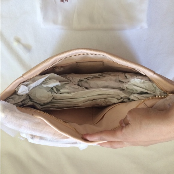 Coach purse - Picture 3 of 4