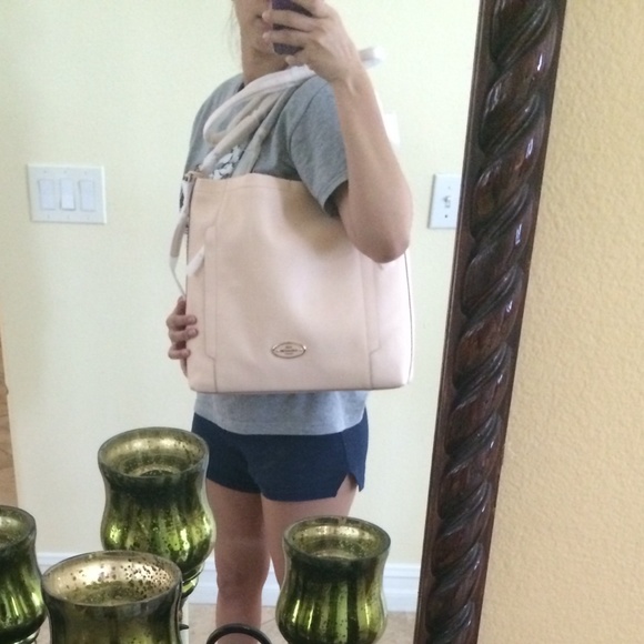 Coach purse - Picture 4 of 4