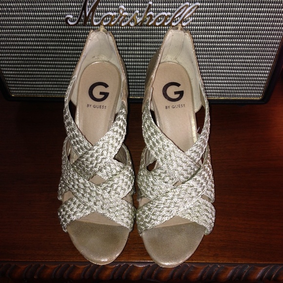 GUESS wedge - Picture 3 of 4