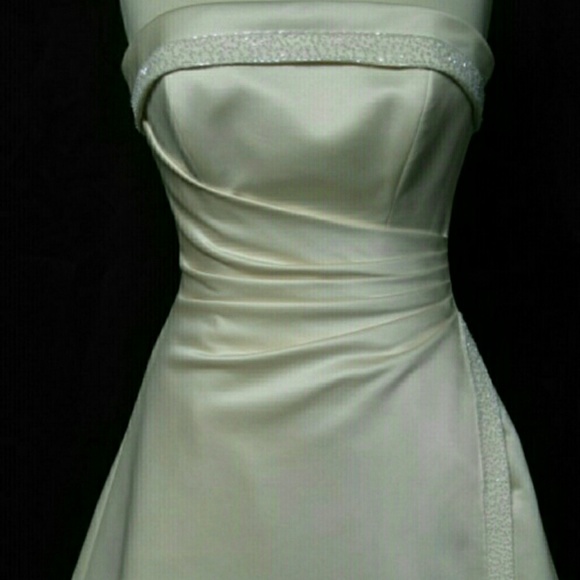 Authentic Maggie Sottero Wedding Dress - Picture 2 of 4