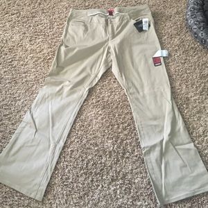 Plus size women's dickies pants size 18