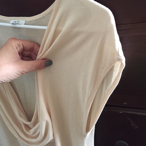 CACH'E - cream top - Picture 4 of 4