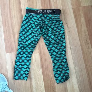 NWT Nike Dri Fit Relay Capris