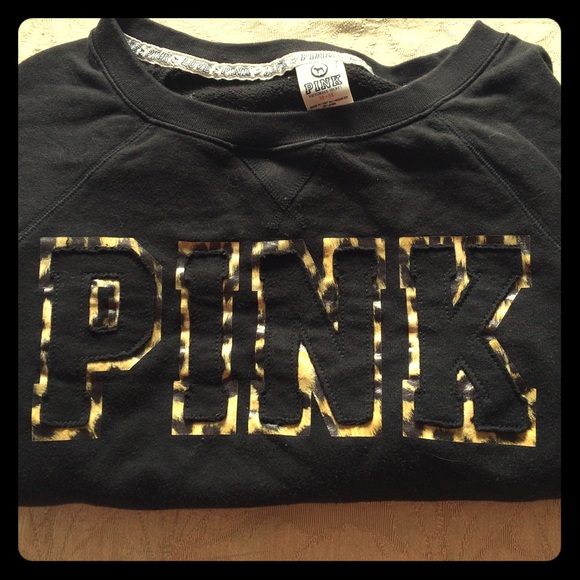 PINK crewneck sweater 🐆