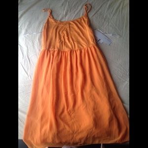 Orange all-occasion dress!