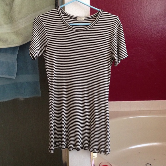 Brandy Melville dress