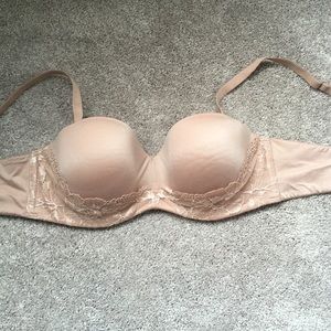 VS Nude Strapless Bra (comes with straps too)