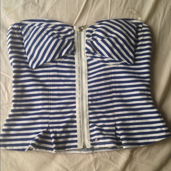 Strapless bow top :)
