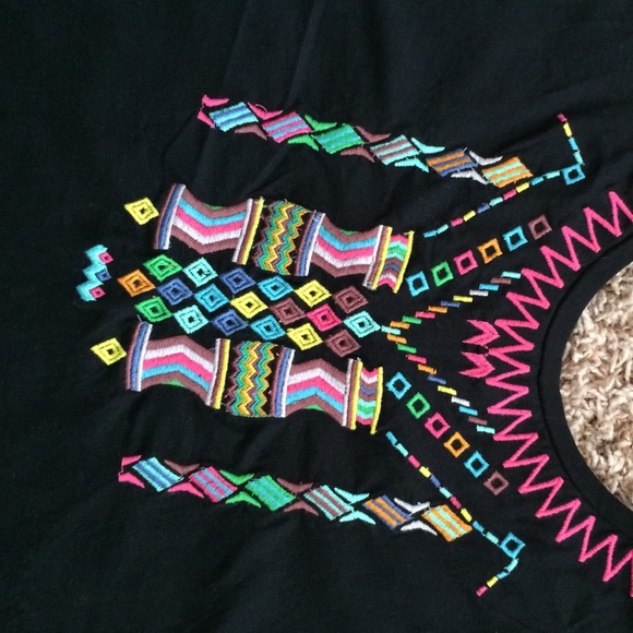 Rubbish Embroidered Tank - Picture 2 of 3